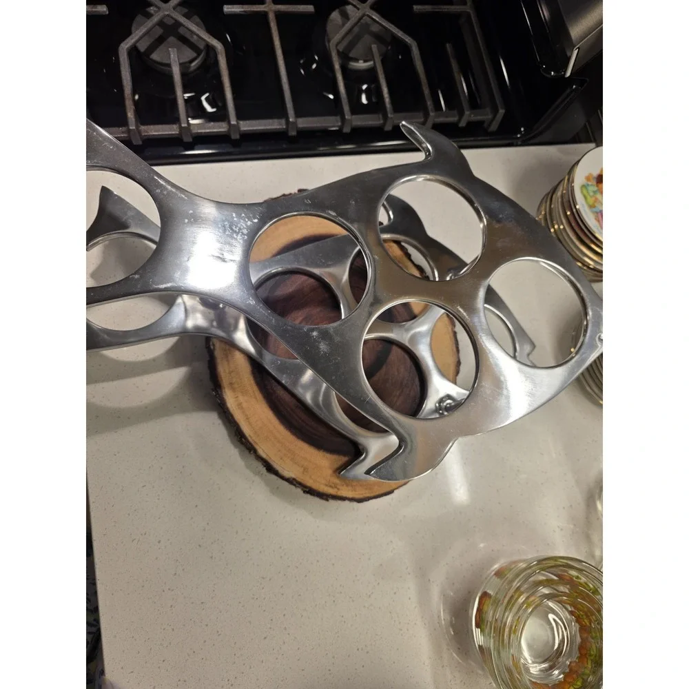 Silver Metal Fish Shaped Countertop Wine Rack Holder Heavy-Duty 5 Bottle